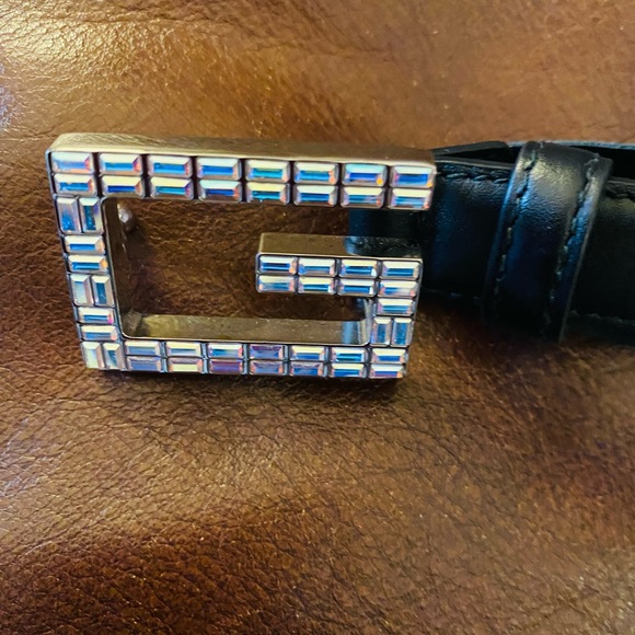 GUCCI Leather Belt w/Crystal G Buckle - Picture 5 of 8